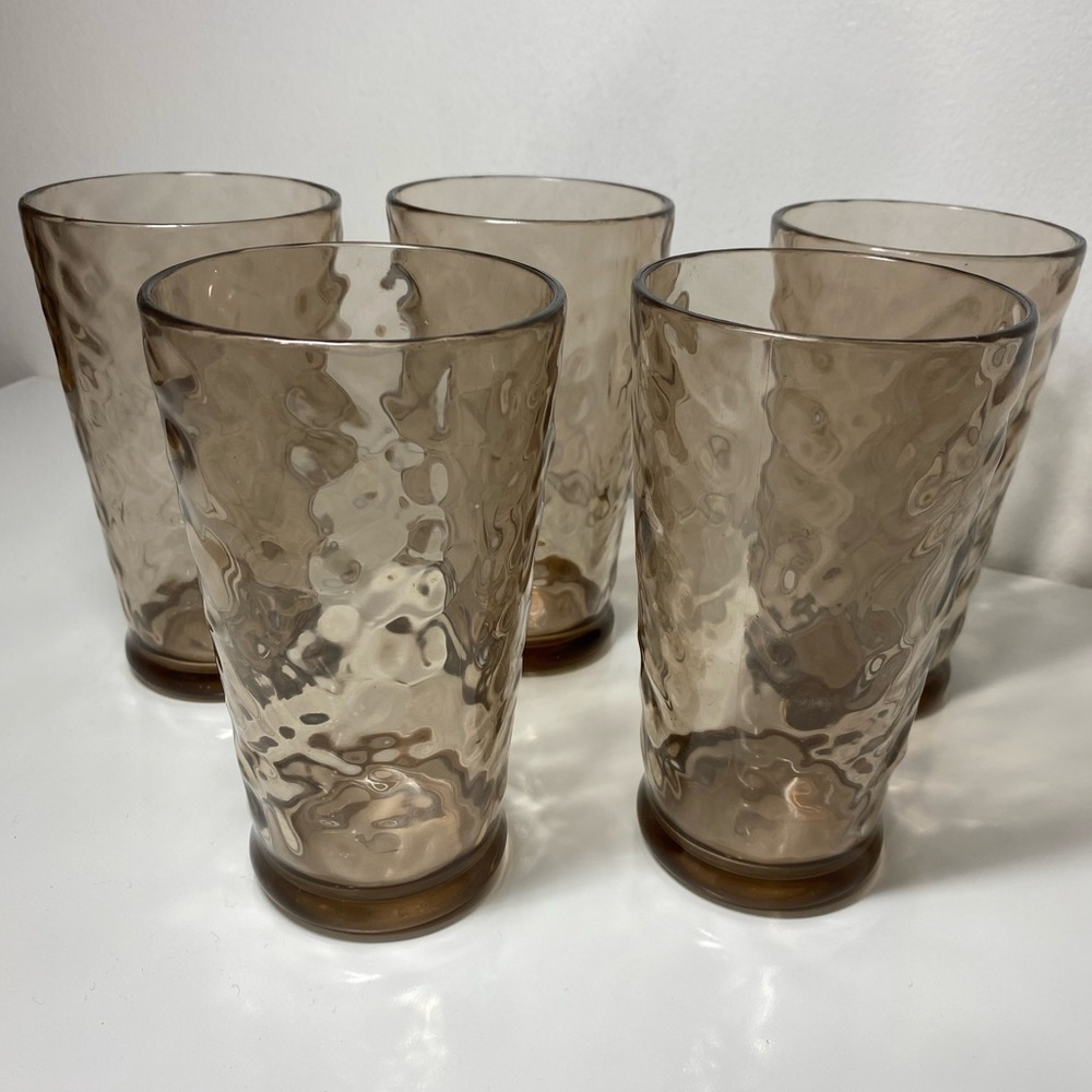 Vintage Modern Mid Century Brown 20 Oz set of 5 Tumblers Crinkle Hard Plastic